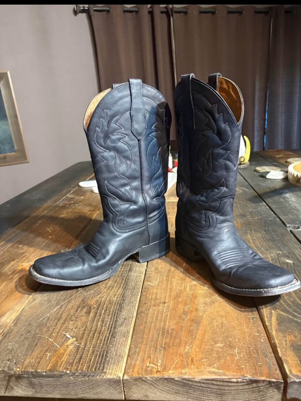 Classic Women’s Black Leather Western Boots